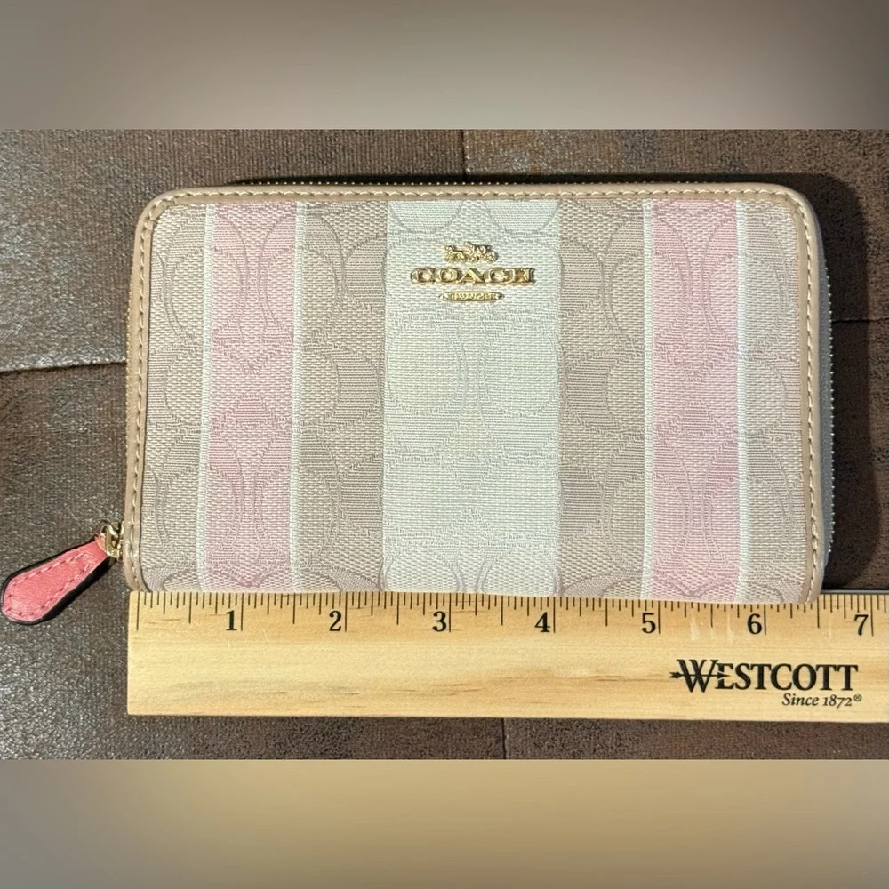 Coach‎ Medium Zip Around Wallet In Signature Canvas Jacquard With Stripes
